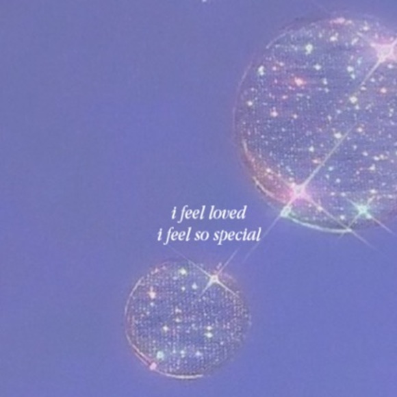 Meet your Posher, Stephanie - Picture 1 of 1